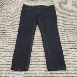 Dark wash White house black market jeans size 8